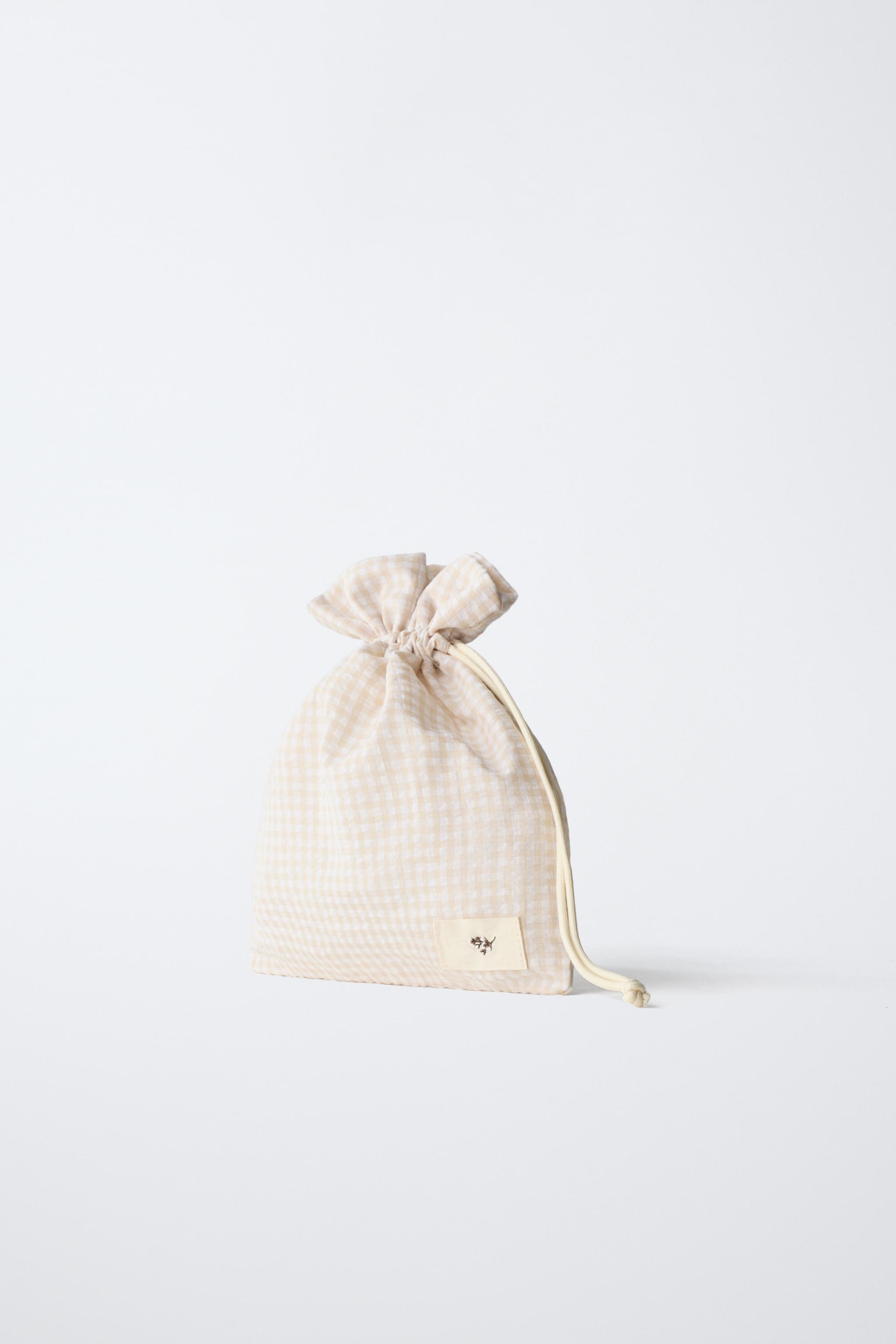 PACK OF CHECKERED BAGS